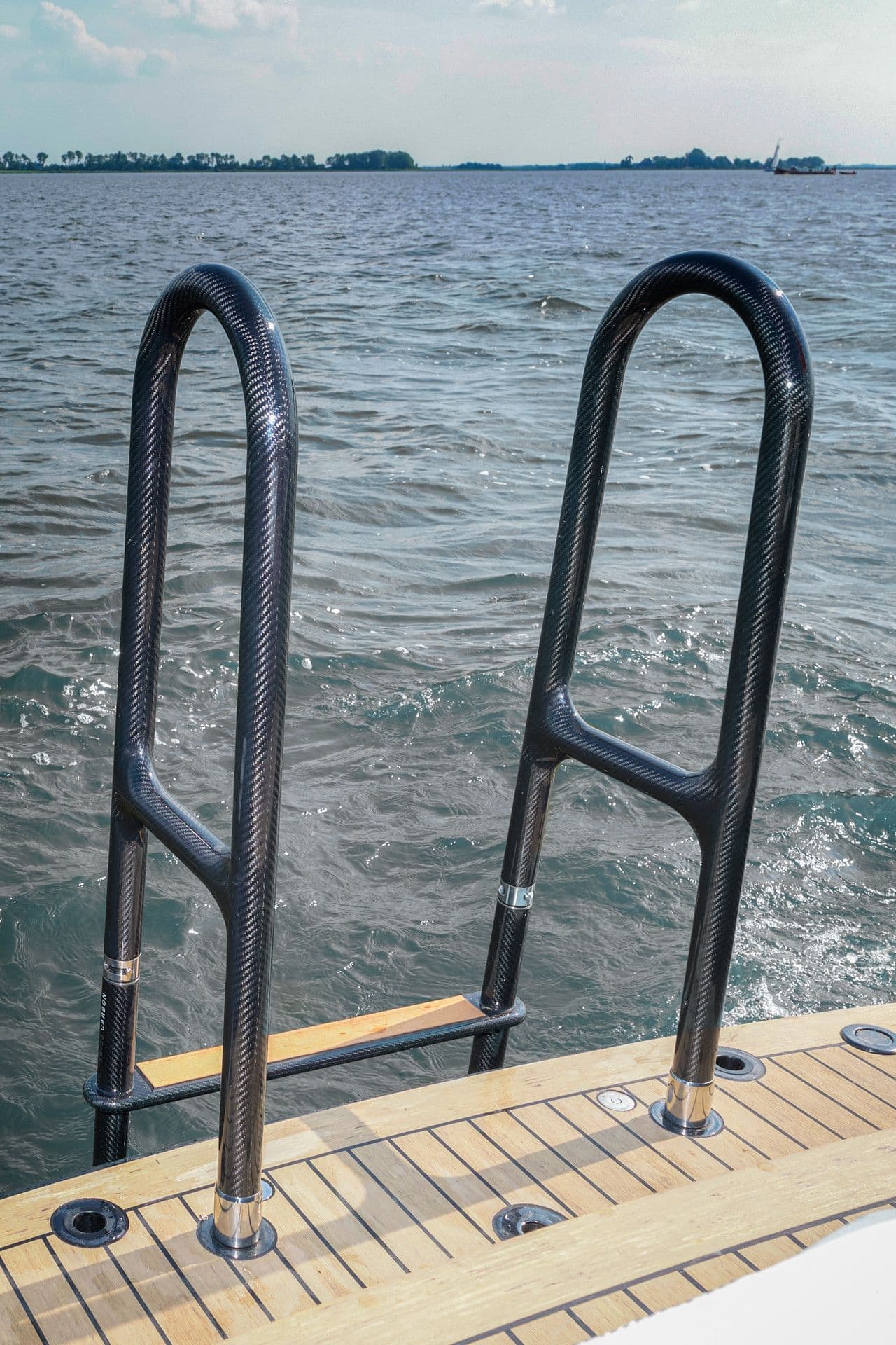Wajer Yachts 38 Carbon boarding ladder
