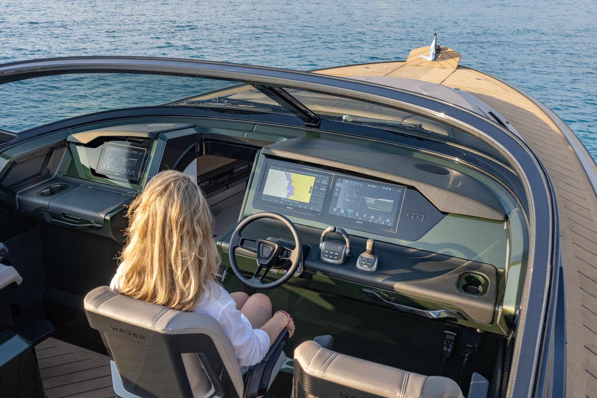 Wajer 44 cockpit