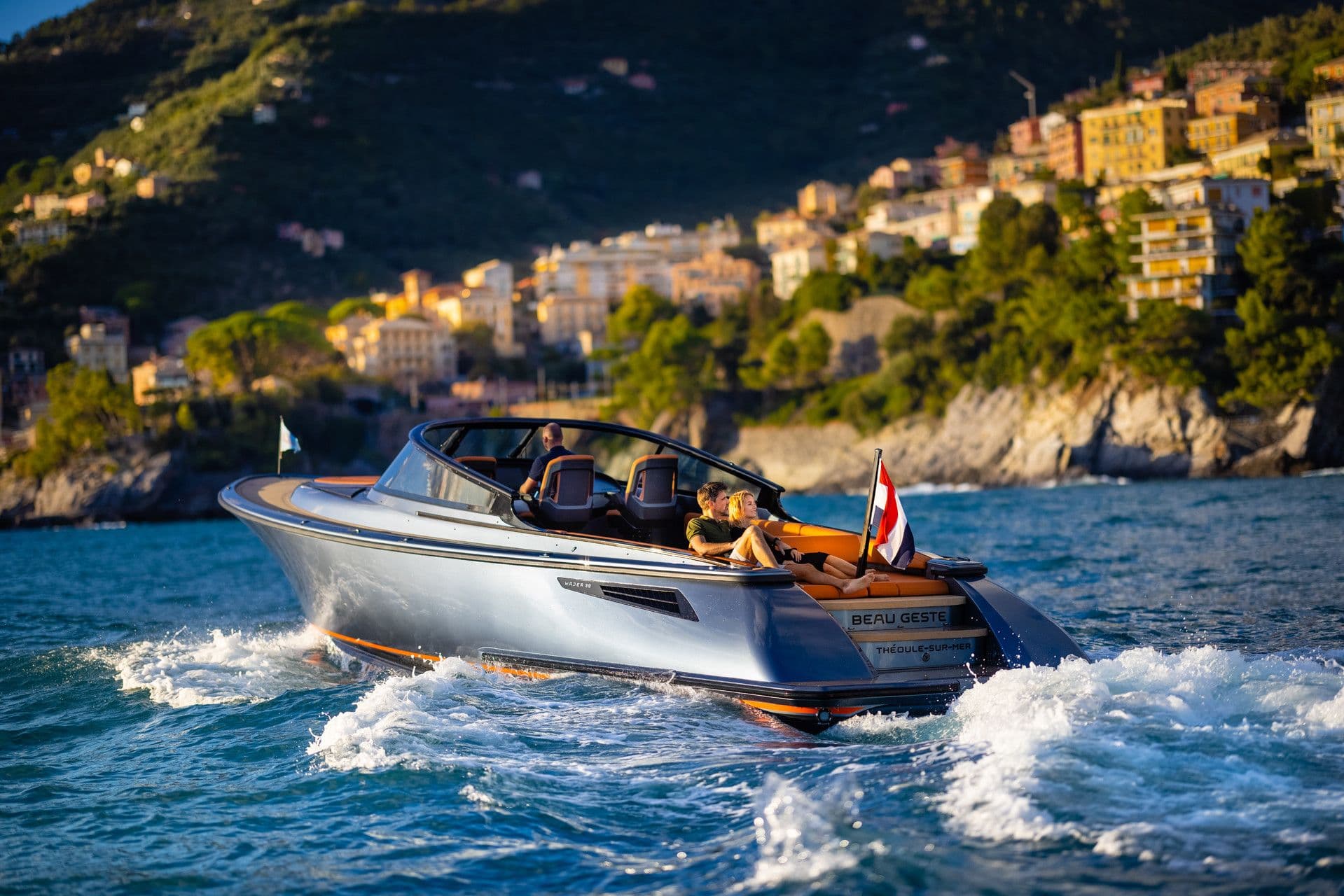 Wajer 38 stern French riviera