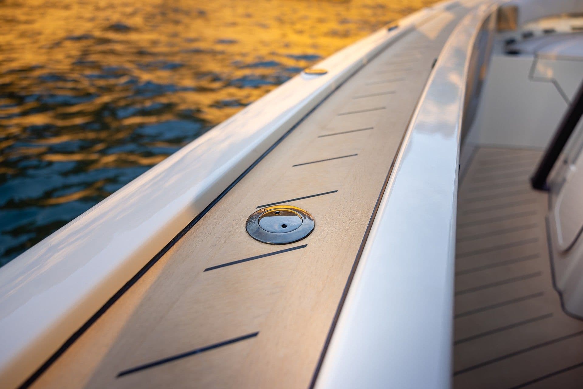 Wajer 38S outboard detail