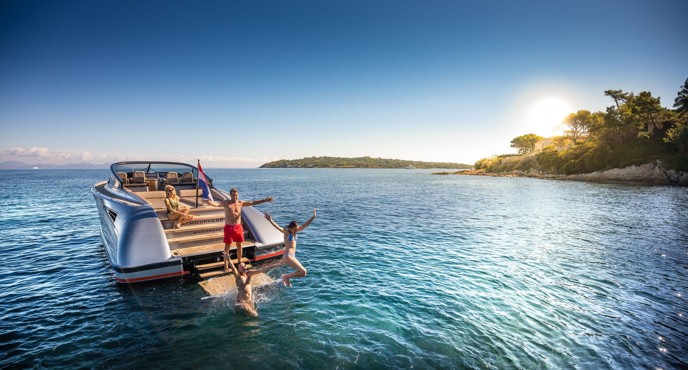Wajer 55 stern swim platform