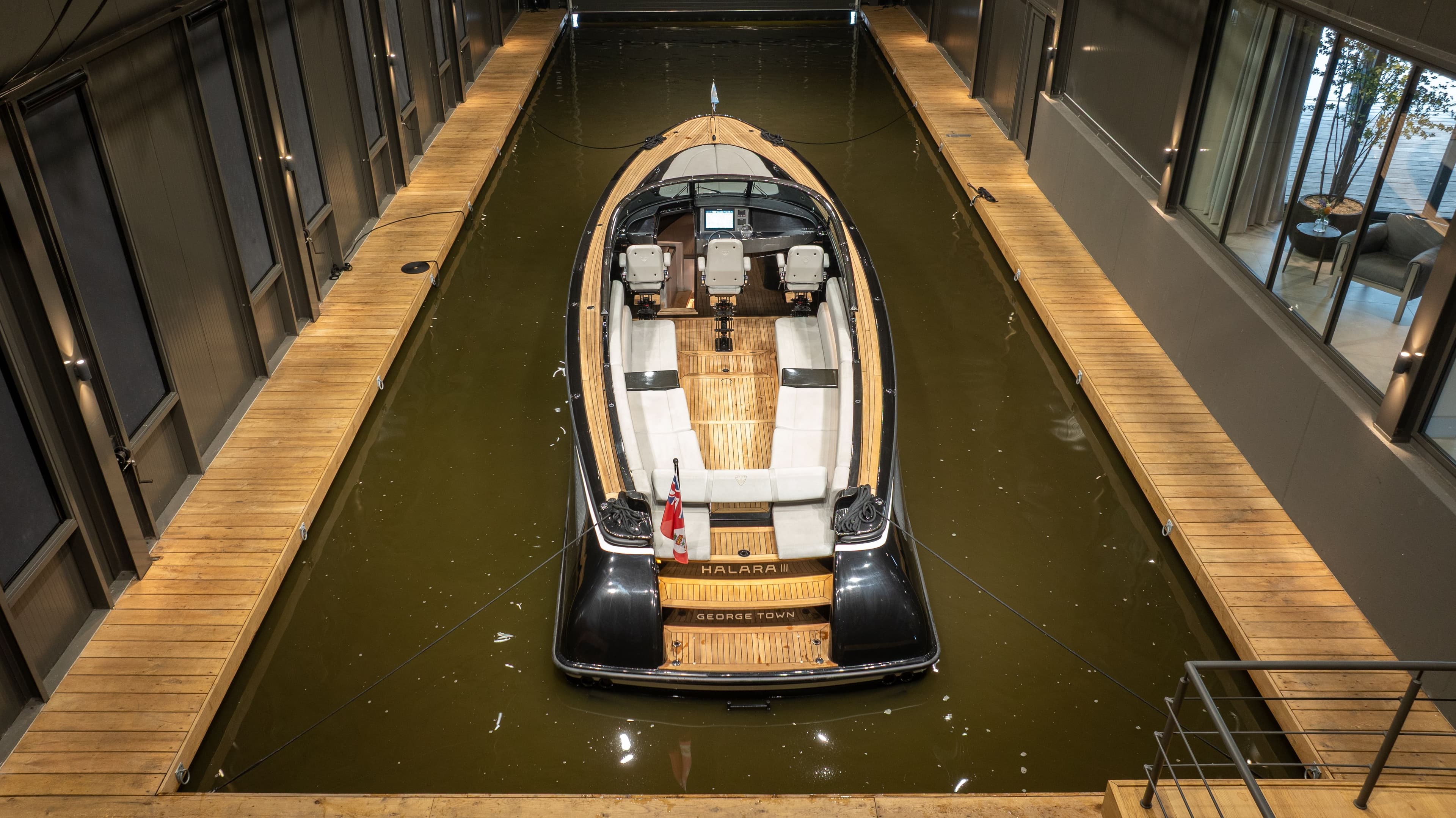 wajer_38103_halara_iii_1