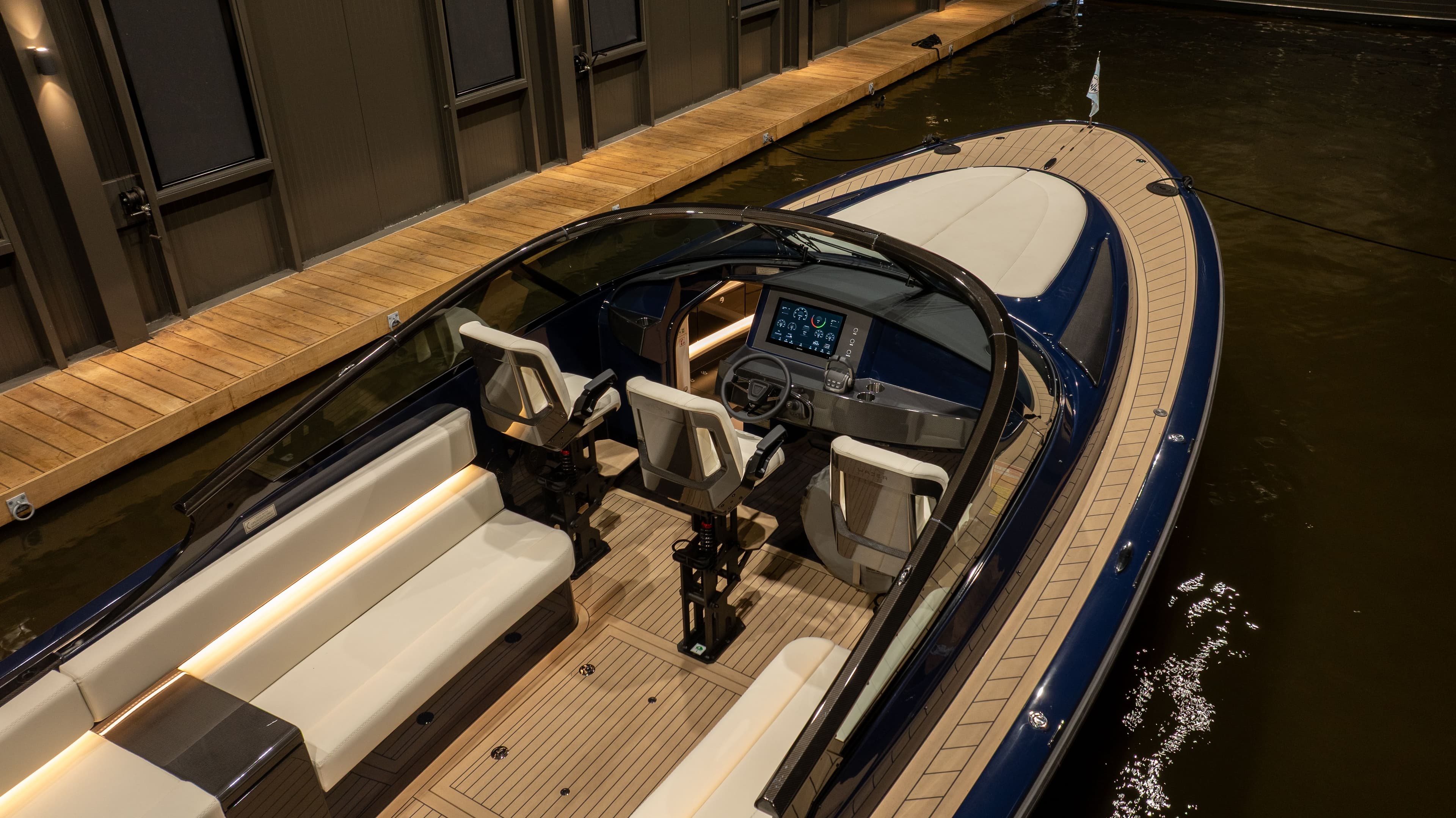 wajer_38179_tt_825_6