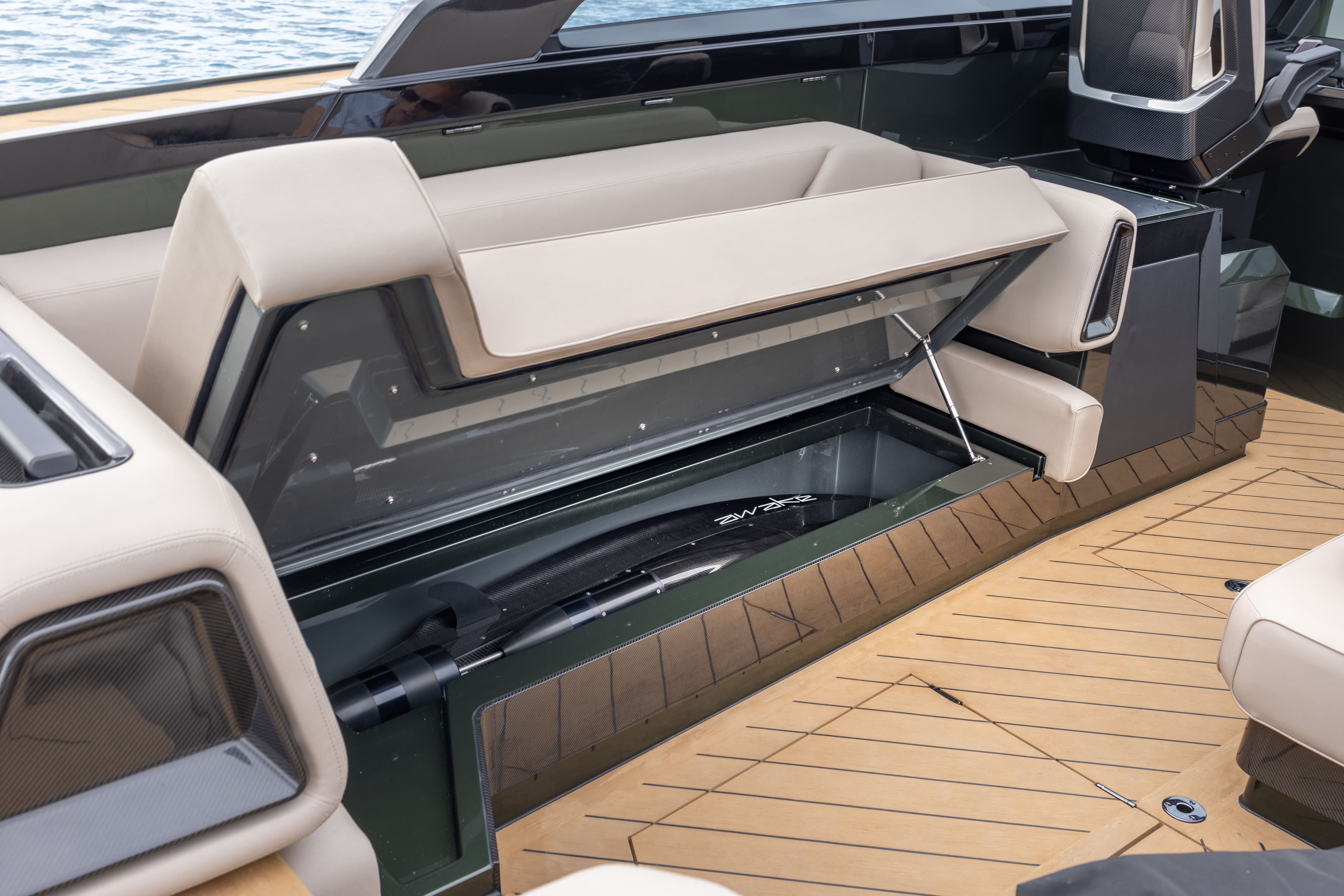 wajer_44003_undercover_10