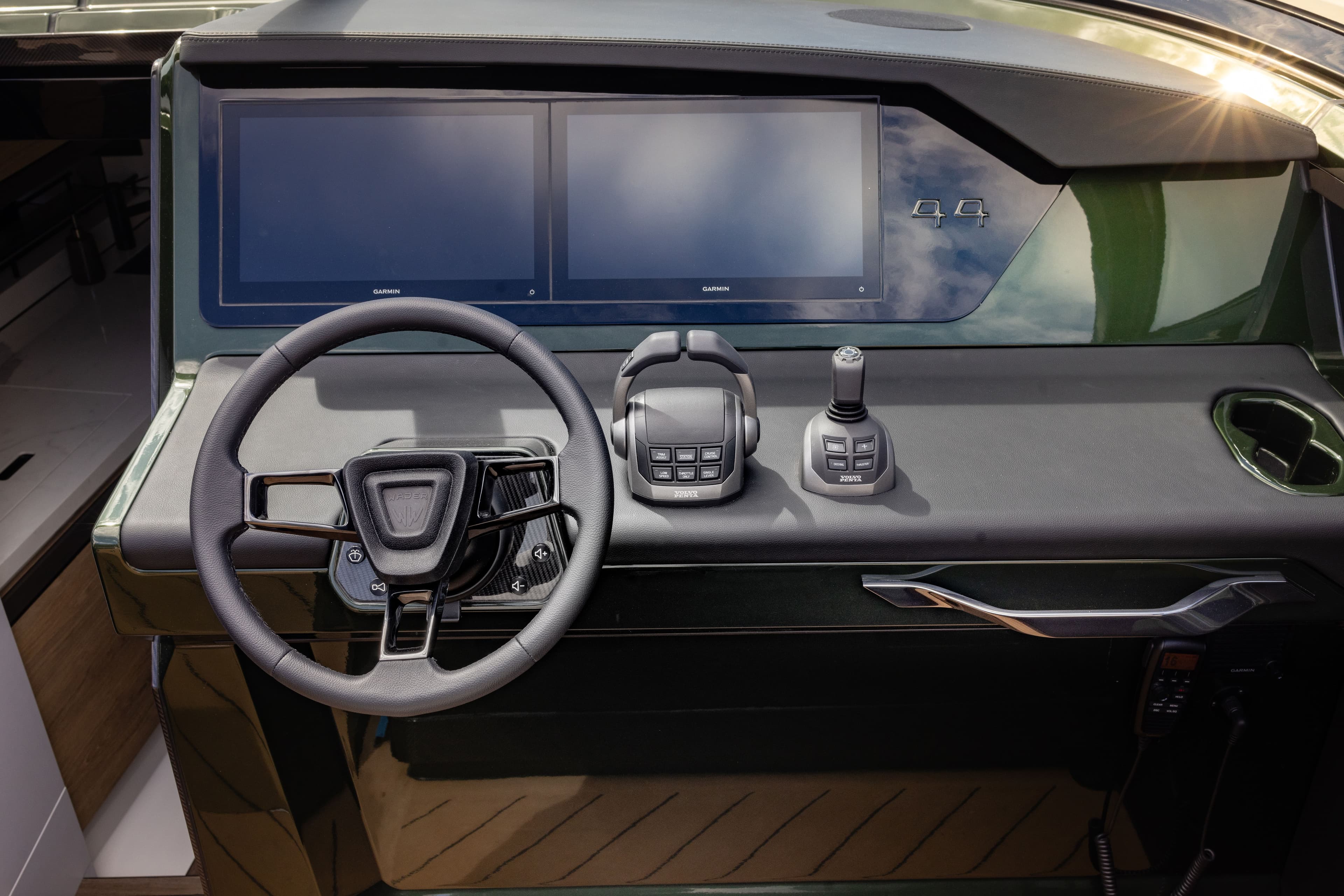 wajer_44003_undercover_13