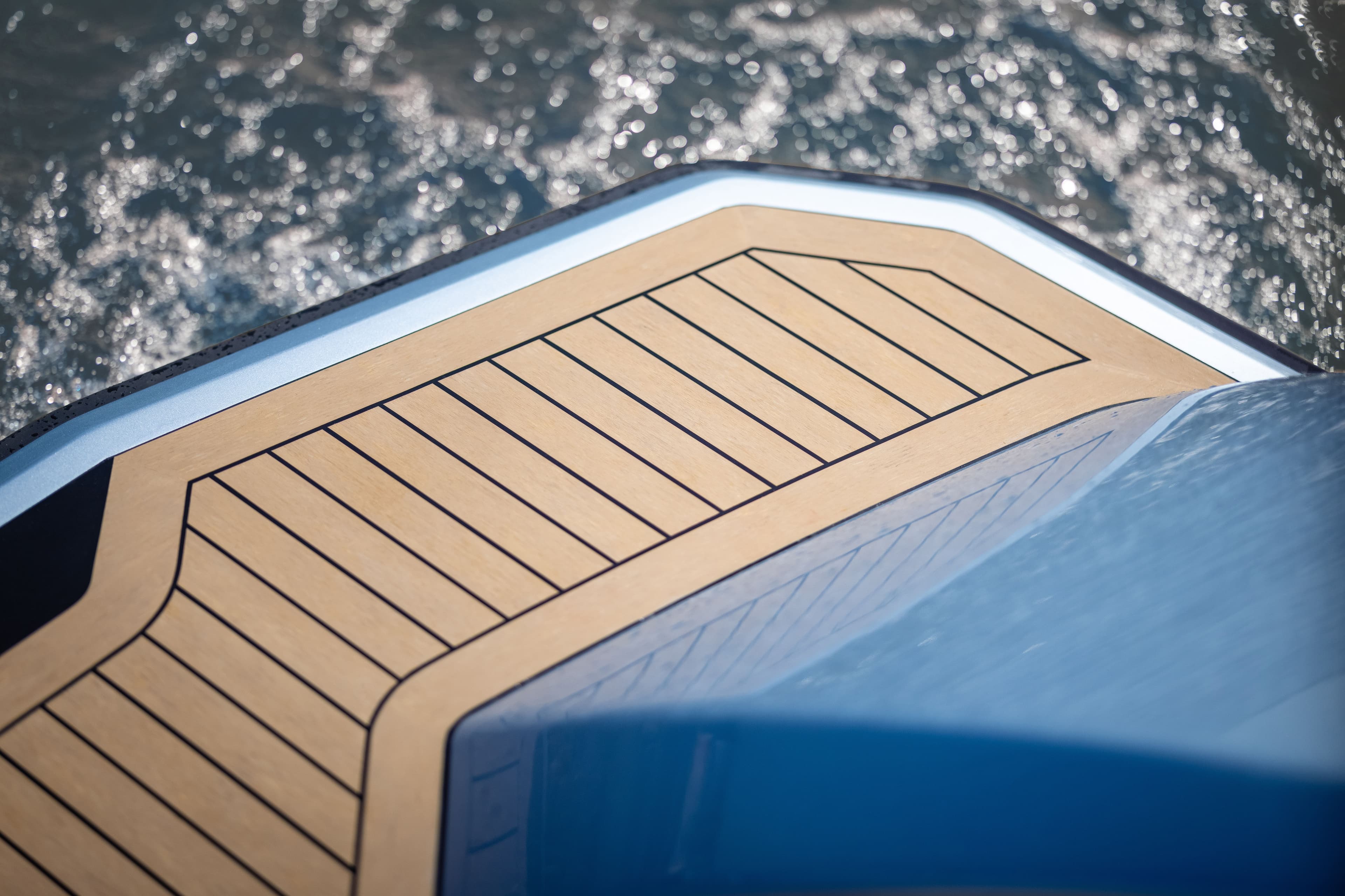 Wajer 38 swim platform blue part hull