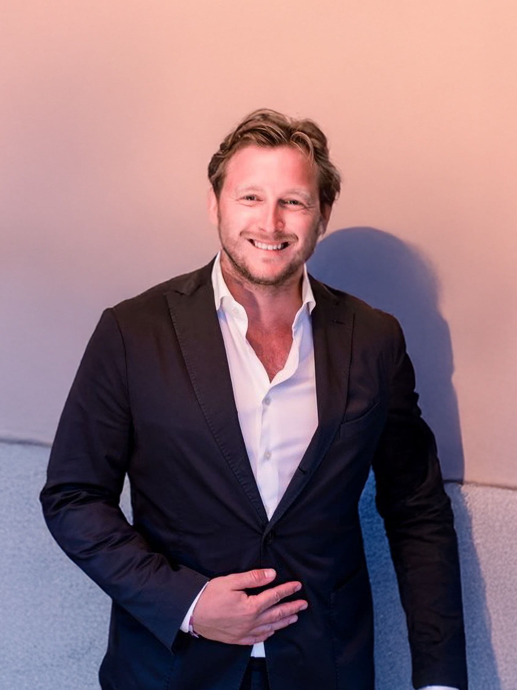 CROP-wajer-daniel-van-der-hijden-contact-profile-picture-vice-president-sales-usa