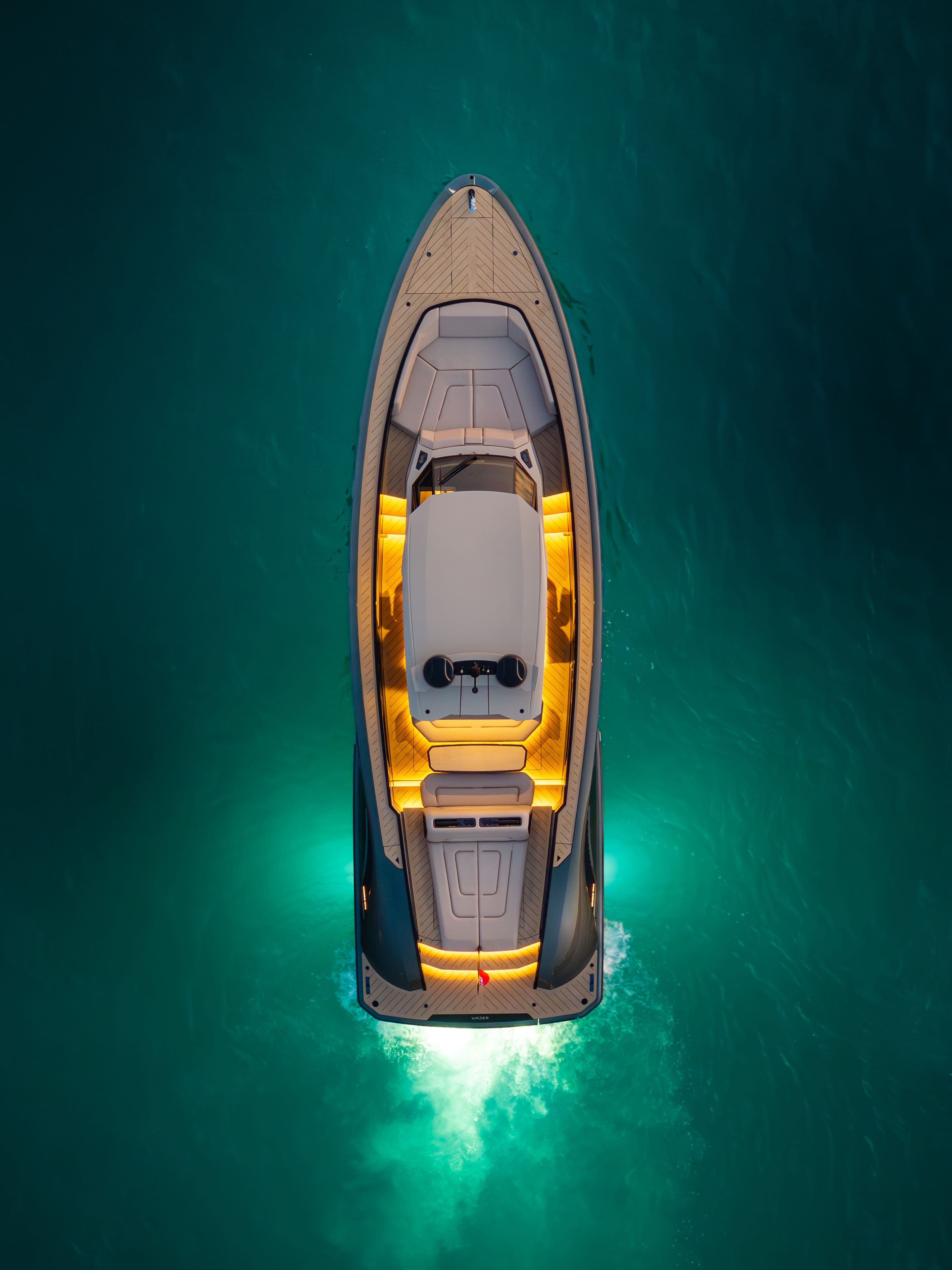 Wajer 44 S drone topshot dark night evening lights vertical up