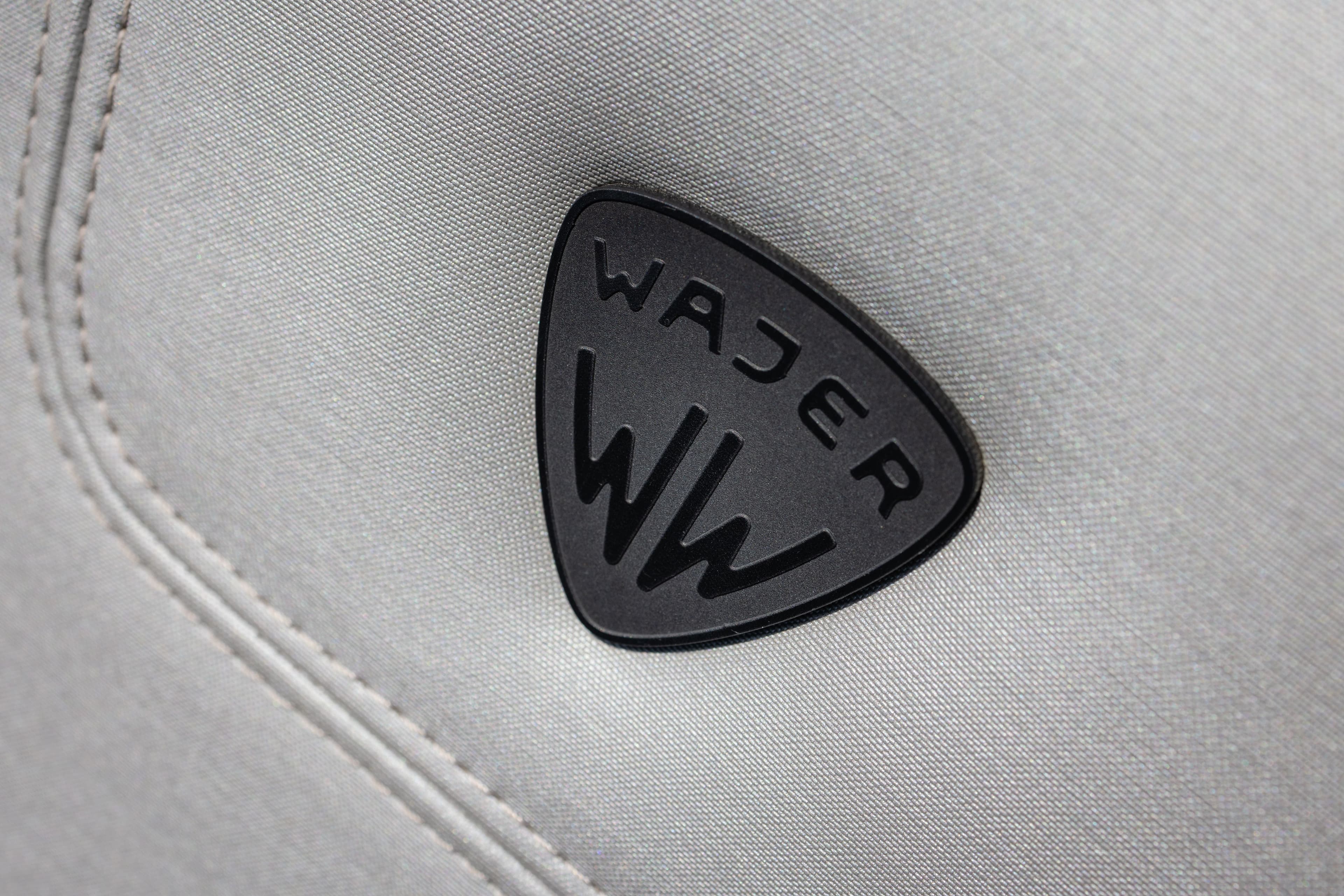 Wajer Refit upholstery smint plectrum silverguard cloth stitches 2