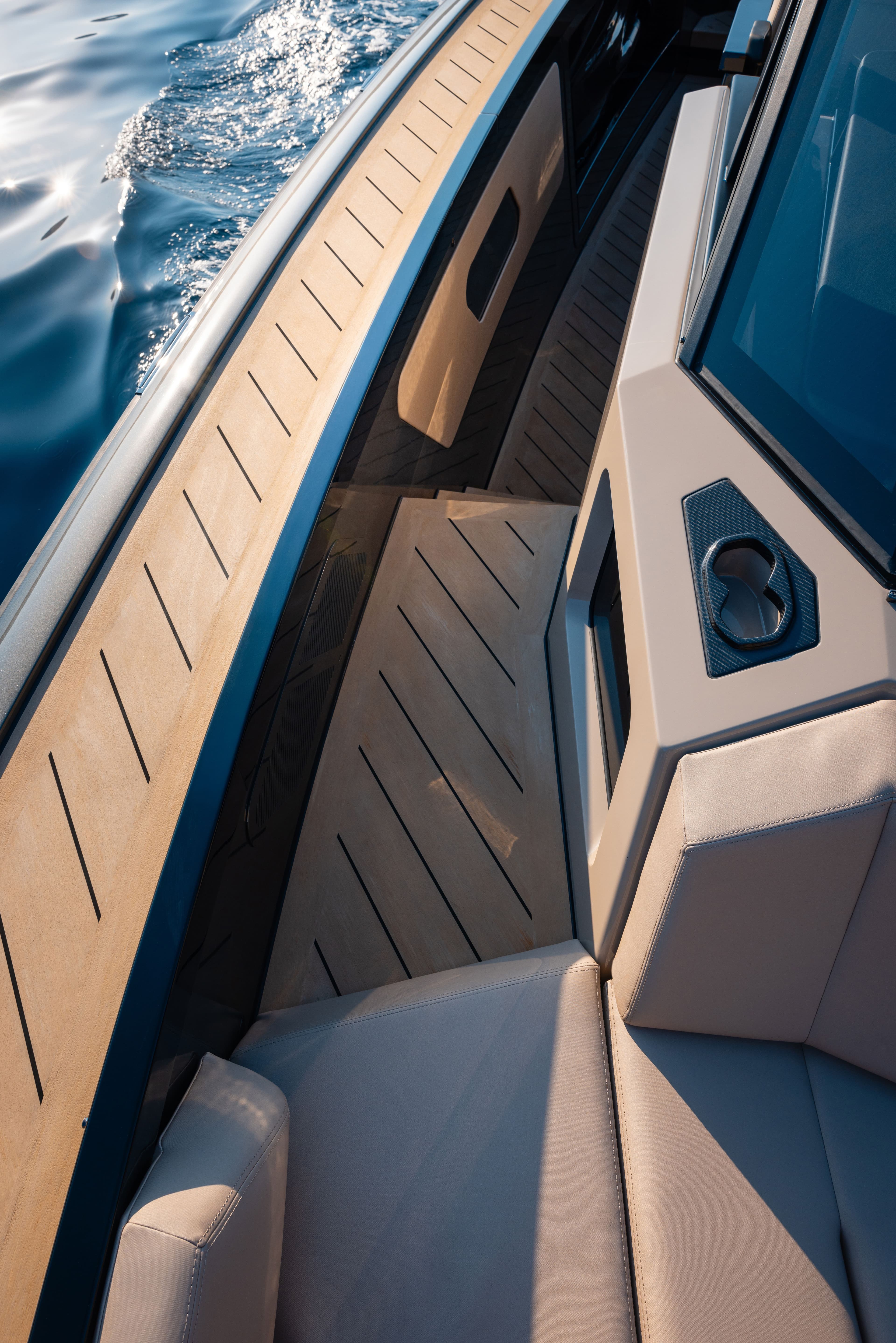 Wajer 44 S camouflage subrail storage speaker walkthrough