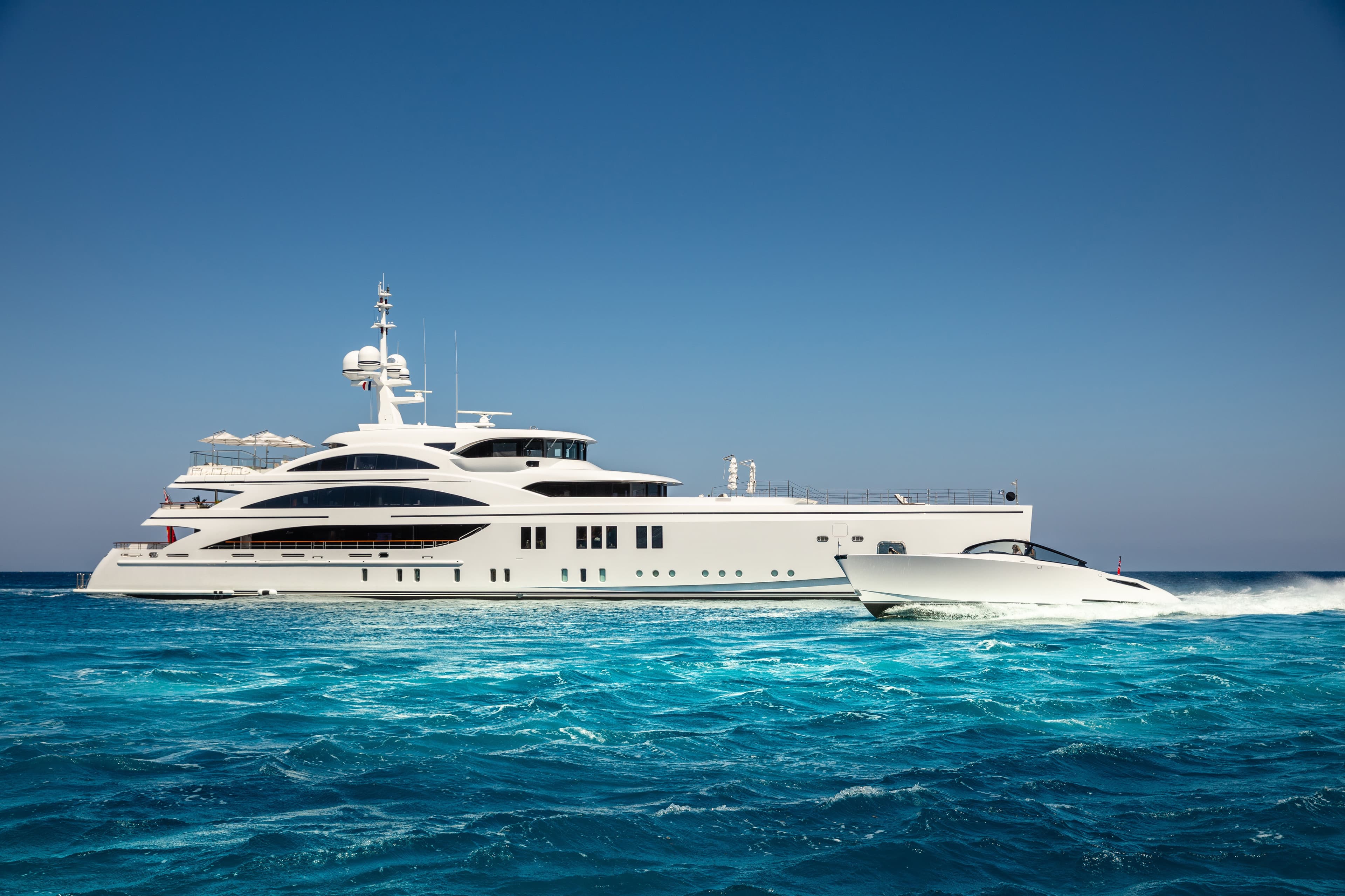 Wajer 55 as tender at superyacht Supernova